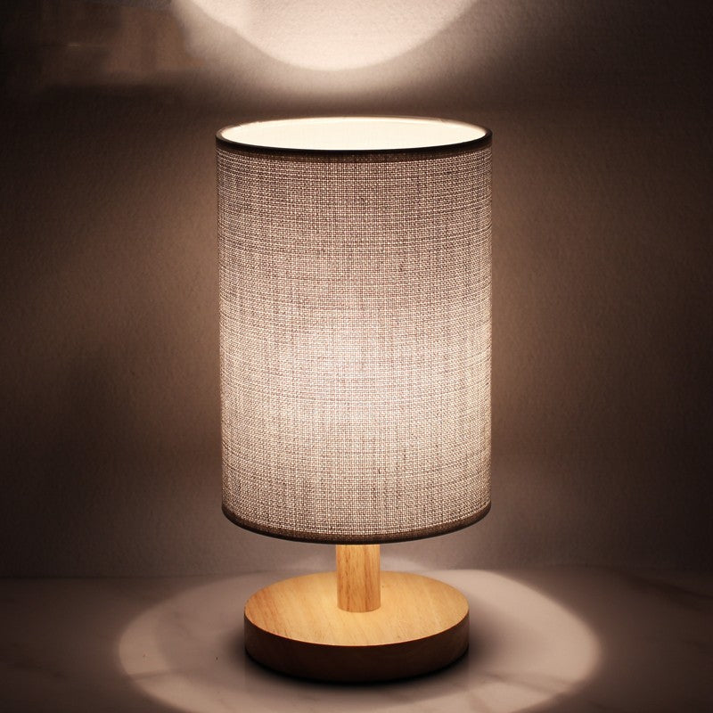 Minimalist Modern Scandinavian Ins Girls Warm Light Feeding Bedroom Bedside Table Lamp